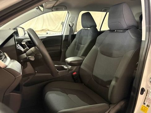 Certified 2023 Toyota RAV4 LE AWD/4WD image 11