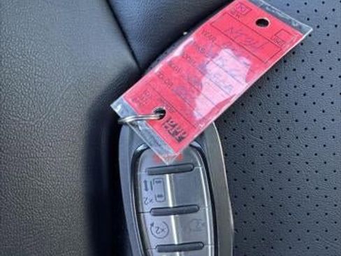 New 2026 Chrysler Pacifica Select image 64