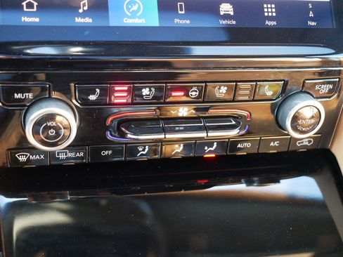 Used 2025 Jeep Grand Cherokee L Summit image 23