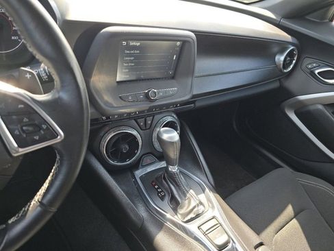 Used 2017 Chevrolet Camaro LT RWD image 26