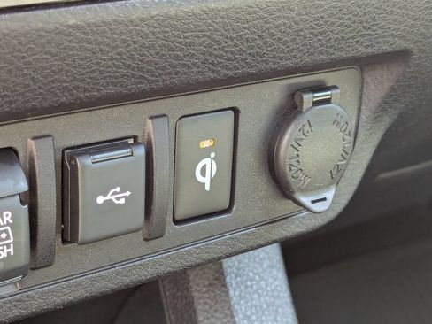 Used 2022 Toyota Tacoma TRD Sport AWD/4WD image 20
