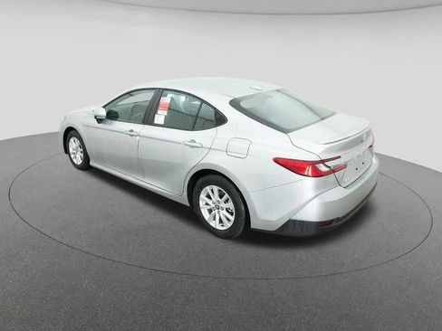 New 2026 Toyota Camry LE image 5