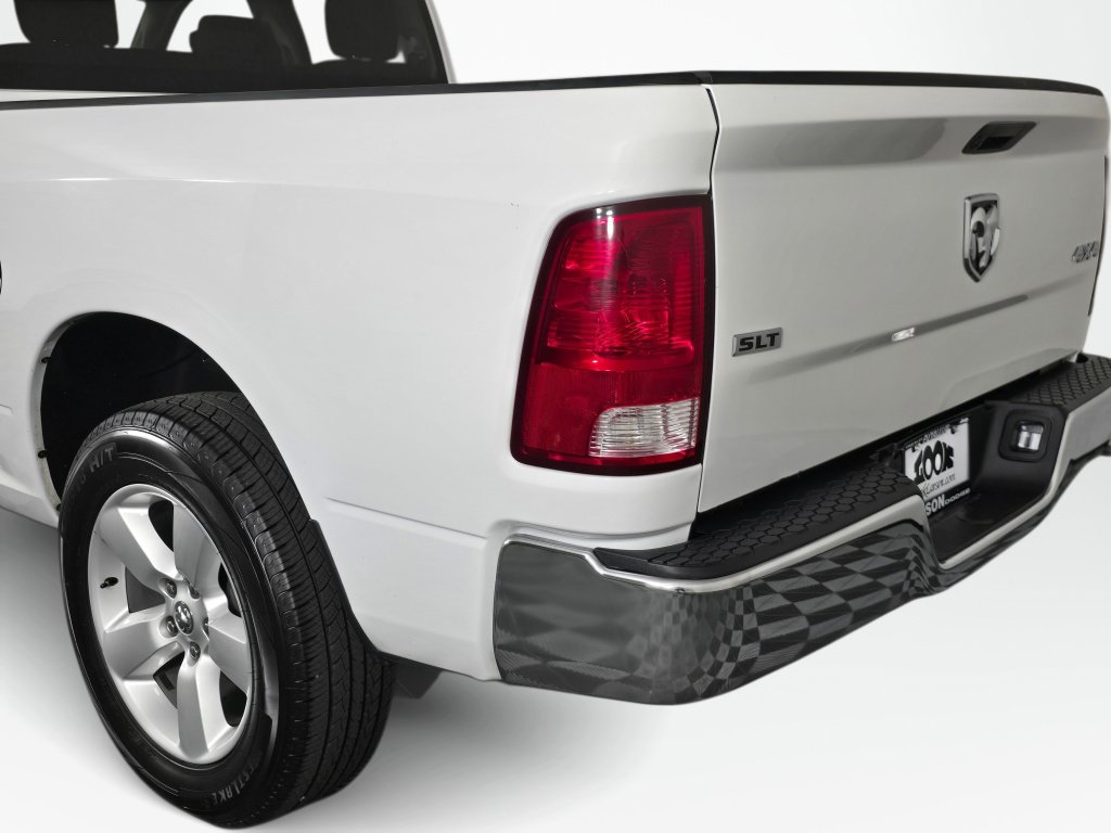 Used 2024 RAM 1500 Classic SLT AWD/4WD image 15