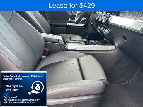 Used 2025 Mercedes-Benz GLB 250 4MATIC image 36