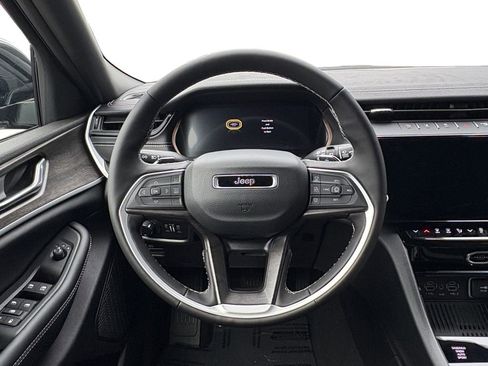 New 2026 Jeep Grand Cherokee Laredo image 21