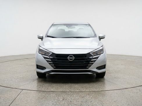 Used 2025 Nissan Versa SV FWD image 2