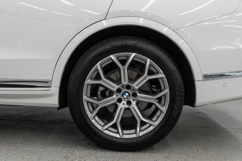 Used 2026 BMW X7 xDrive40i w/ Premium Package AWD/4WD image 41