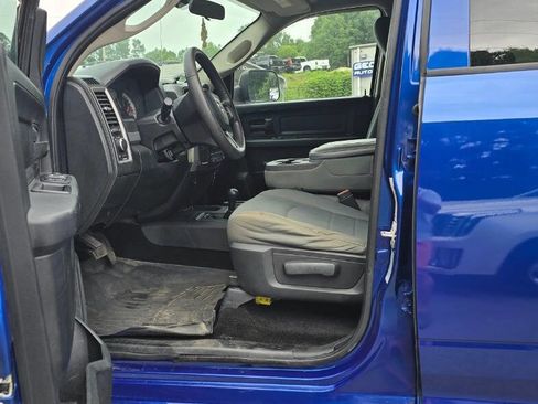 Used 2015 RAM 2500 Tradesman w/ Chrome Appearance Group AWD/4WD image 13