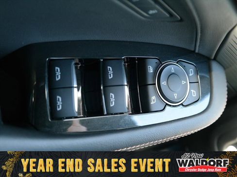 Used 2025 Cadillac CT5 Sport w/ Technology Package image 12