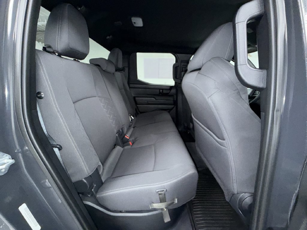 Certified 2024 Toyota Tacoma SR5 AWD/4WD image 18
