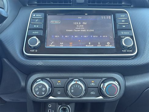 Used 2025 Nissan Kicks Play S image 19