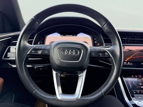 Used 2019 Audi Q8 Premium Plus w/ Premium Plus AWD/4WD image 30
