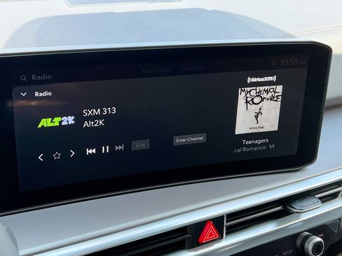New 2025 Kia Sorento SX FWD image 8