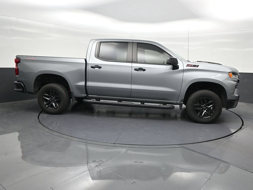 Used 2024 Chevrolet Silverado 1500 LT Trail Boss w/ Convenience Package II AWD/4WD image 7