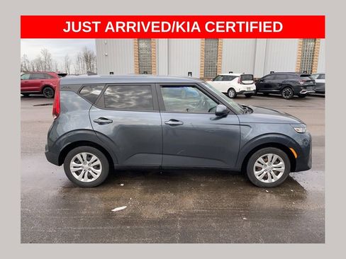 Used 2020 Kia Soul LX image 1