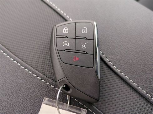 New 2026 Chevrolet Traverse Z71 w/ Driver Confidence Package image 30