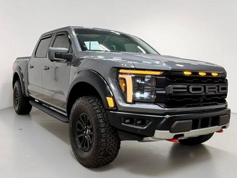 Used 2025 Ford F150 Raptor AWD/4WD image 10