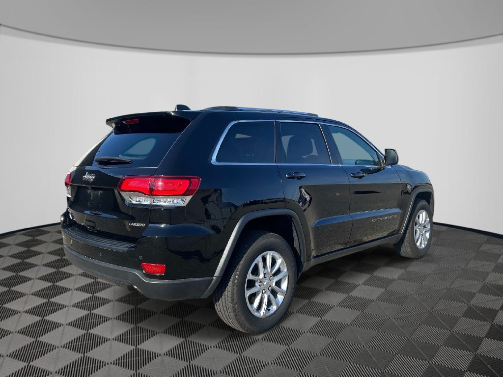 Used 2021 Jeep Grand Cherokee Laredo AWD/4WD image 6