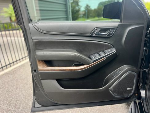 Used 2019 Chevrolet Suburban LT AWD/4WD image 21