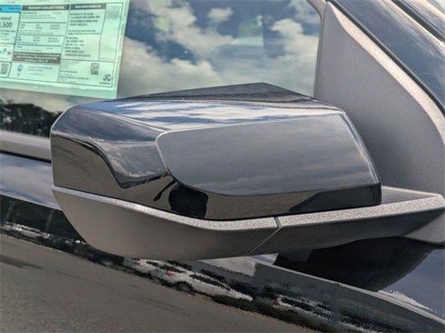 New 2025 GMC Canyon Elevation w/ Convenience Package image 14