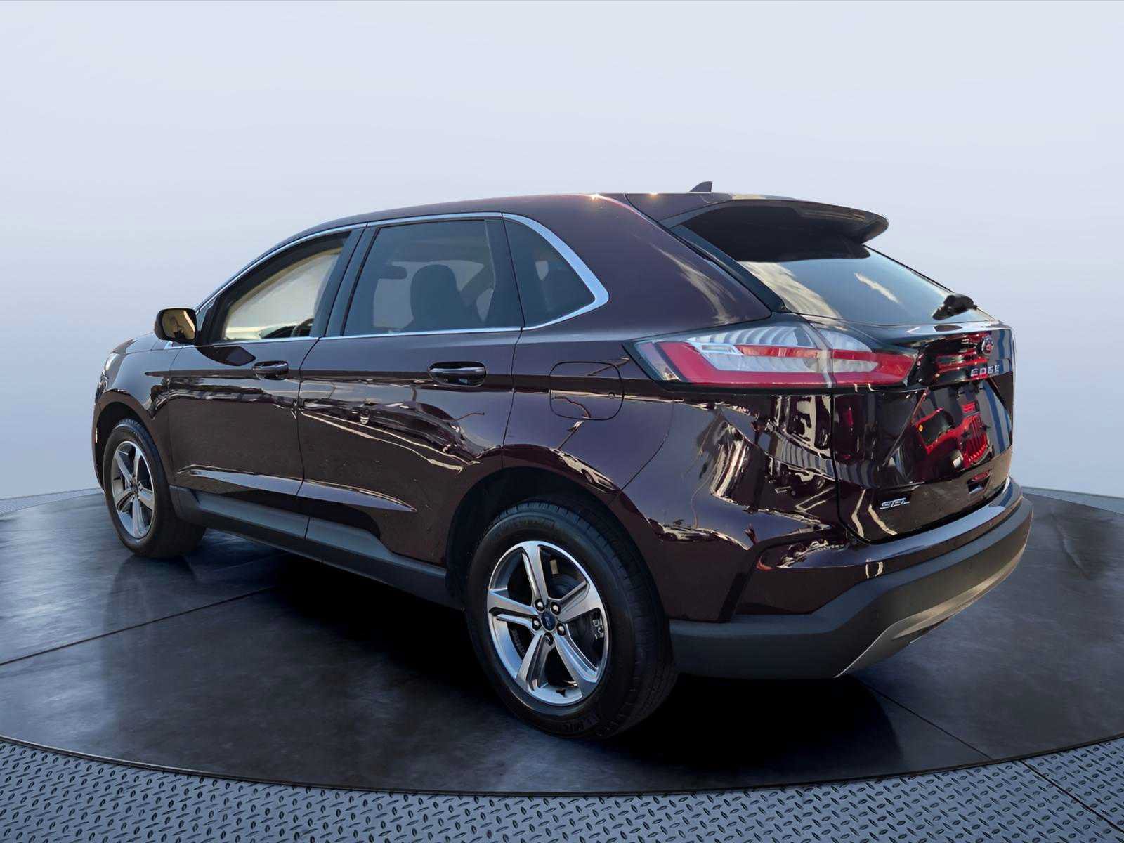 Used 2022 Ford Edge SEL w/ Convenience Package AWD/4WD image 5