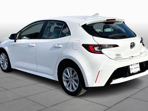 Used 2025 Toyota Corolla SE image 11