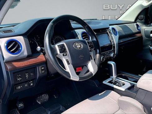 Used 2018 Toyota Tundra Limited w/ Limited Premium Package AWD/4WD image 14