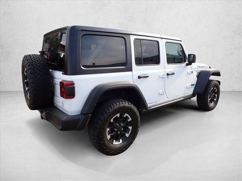 Used 2024 Jeep Wrangler Unlimited Rubicon 4xe AWD/4WD image 3