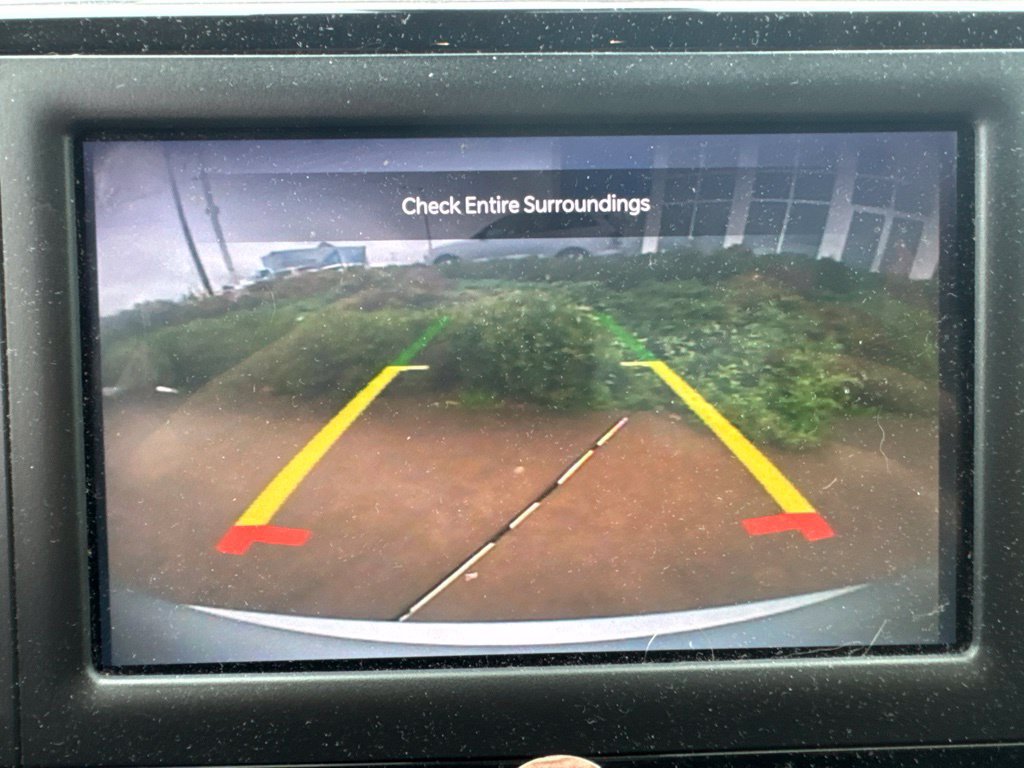 Used 2024 Chrysler Voyager LX FWD image 17