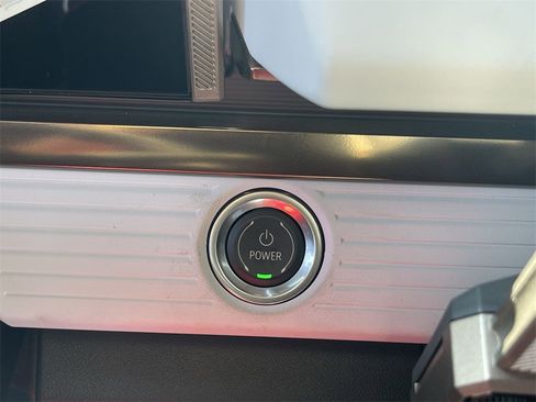 Used 2024 GMC Hummer EV 3X image 17