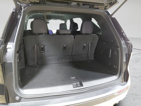 Used 2026 Chevrolet Traverse LT AWD/4WD image 18