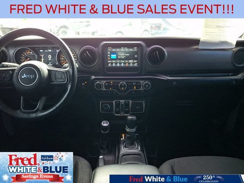 Used 2021 Jeep Gladiator Sport AWD/4WD image 15