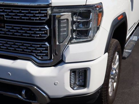Used 2022 GMC Sierra 2500 Denali image 11