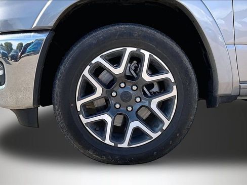 Used 2025 RAM 1500 Laramie AWD/4WD image 33