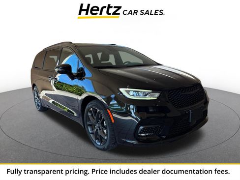 Used 2025 Chrysler Pacifica Limited FWD image 1