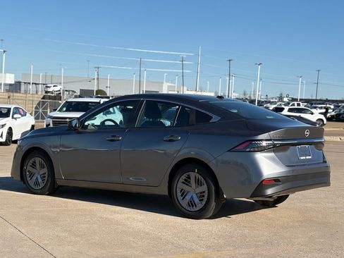 New 2026 Nissan Sentra SV image 6
