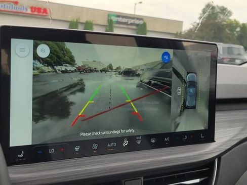 New 2025 Ford Escape SE w/ PHEV Premium Package image 30