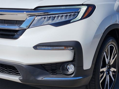 Certified 2022 Honda Pilot Touring image 9