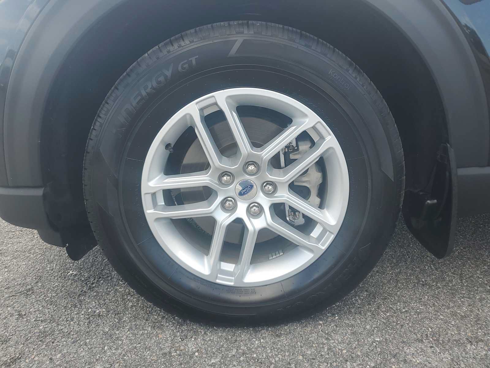 Used 2025 Ford Explorer Active RWD image 13