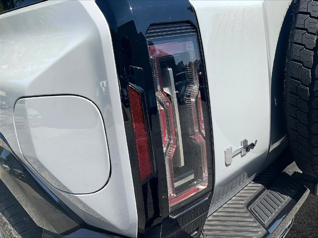 Used 2025 GMC Hummer EV 3X AWD/4WD image 19