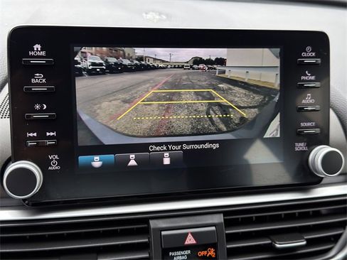 Used 2018 Honda Accord Sport image 17