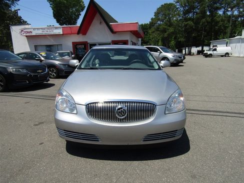 Used 2006 Buick Lucerne CXL w/ Luxury Package FWD image 2