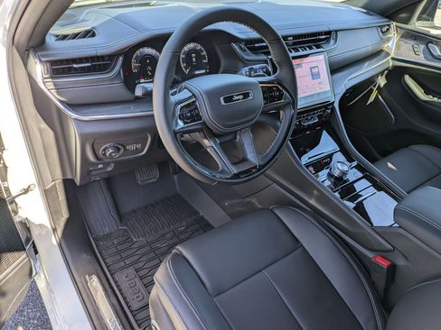 New 2025 Jeep Grand Cherokee L Overland w/ Advanced Protech Group III image 9