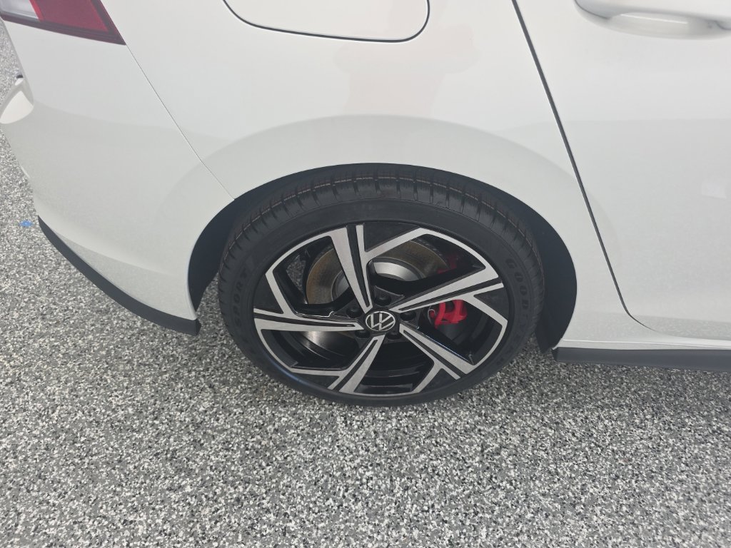 New 2026 Volkswagen GTI SE FWD image 14
