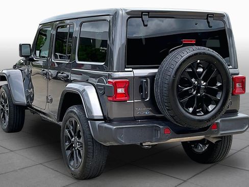 Used 2025 Jeep Wrangler Unlimited Sahara w/ Safety Group AWD/4WD image 11