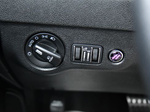 Used 2020 Dodge Charger Scat Pack image 34