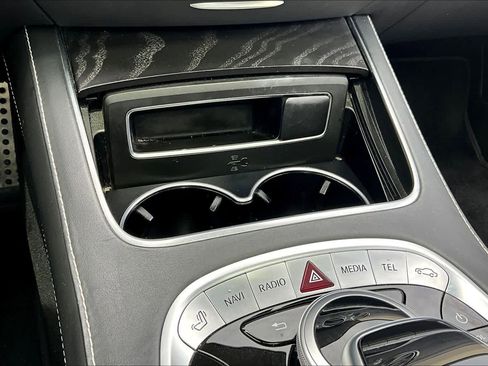 Used 2019 Mercedes-Benz S 560 Sedan image 36
