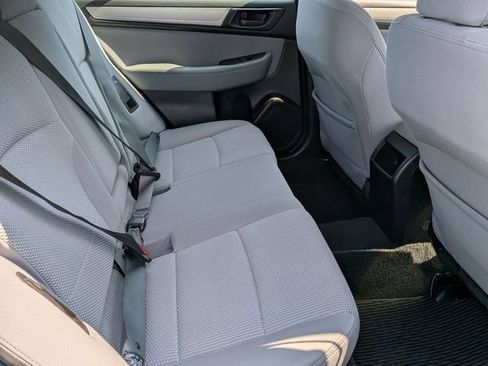 Used 2018 Subaru Outback 2.5i AWD/4WD image 29