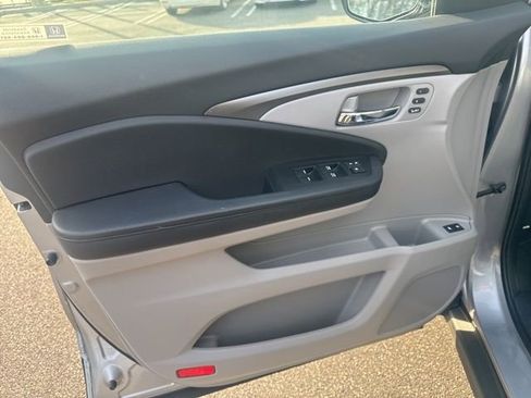 Used 2022 Honda Pilot Special Edition image 25