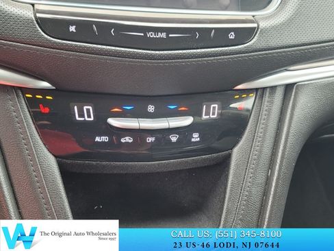 Used 2018 Cadillac XT5 Luxury w/ Driver Awareness Package FWD image 20